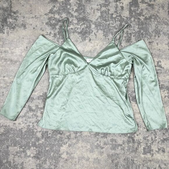 New WAYF Cold Shoulder Tie Strap Satin Cami In Sage Sea Green Sz M - Picture 3 of 11